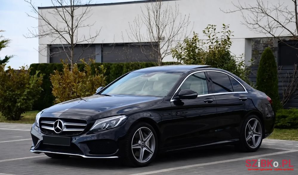 2017' Mercedes-Benz C-Class 300 9G-Tronic photo #1