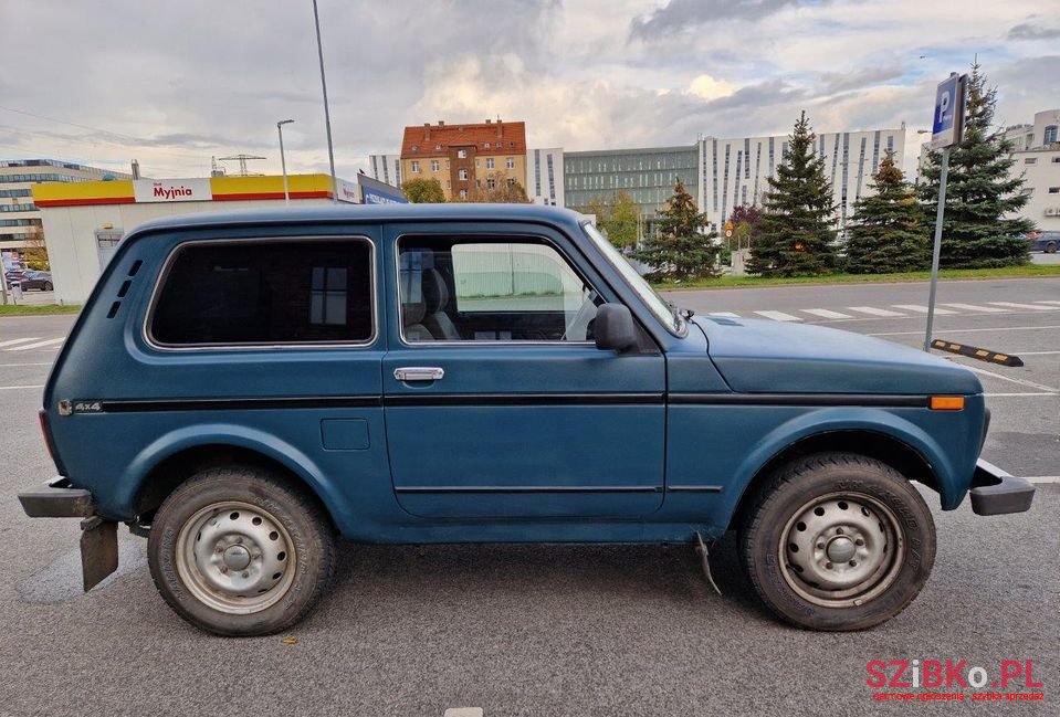 2011' Lada Niva photo #5