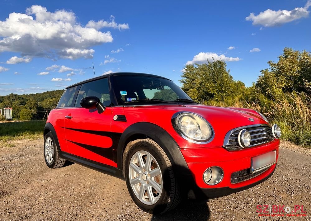 2007' MINI Cooper Standard photo #3