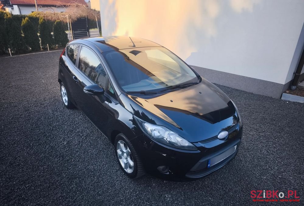 2009' Ford Fiesta photo #1