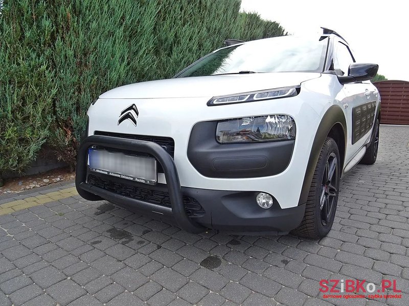 2017' Citroen C4 Cactus photo #3