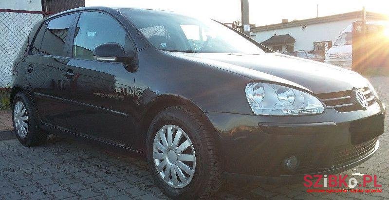 2007' Volkswagen Golf photo #2