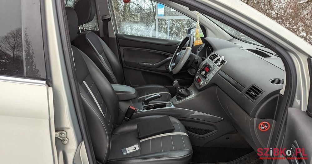 2009' Ford Kuga 2.0 Tdci Titanium Fwd photo #5