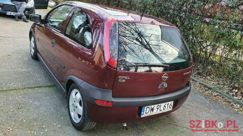 2001' Opel Corsa photo #1
