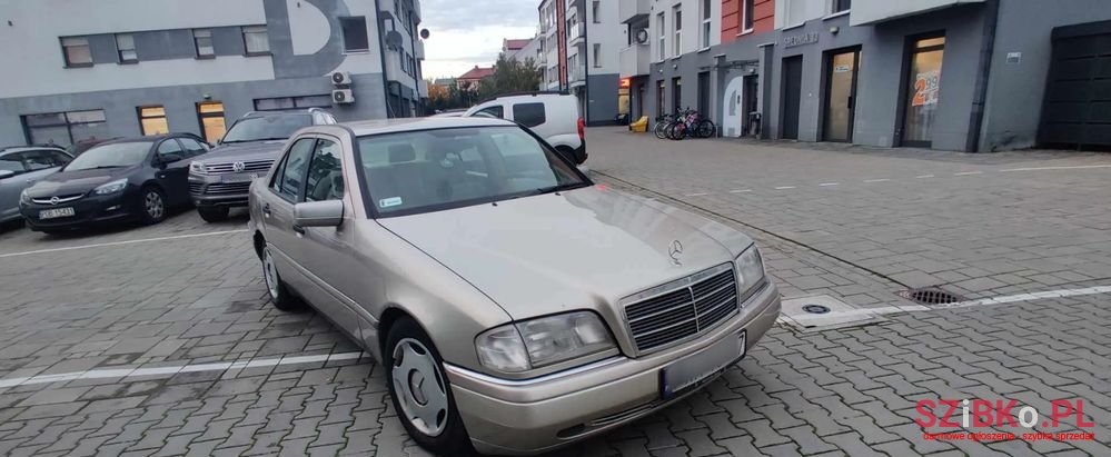 1995' Mercedes-Benz C-Class photo #1