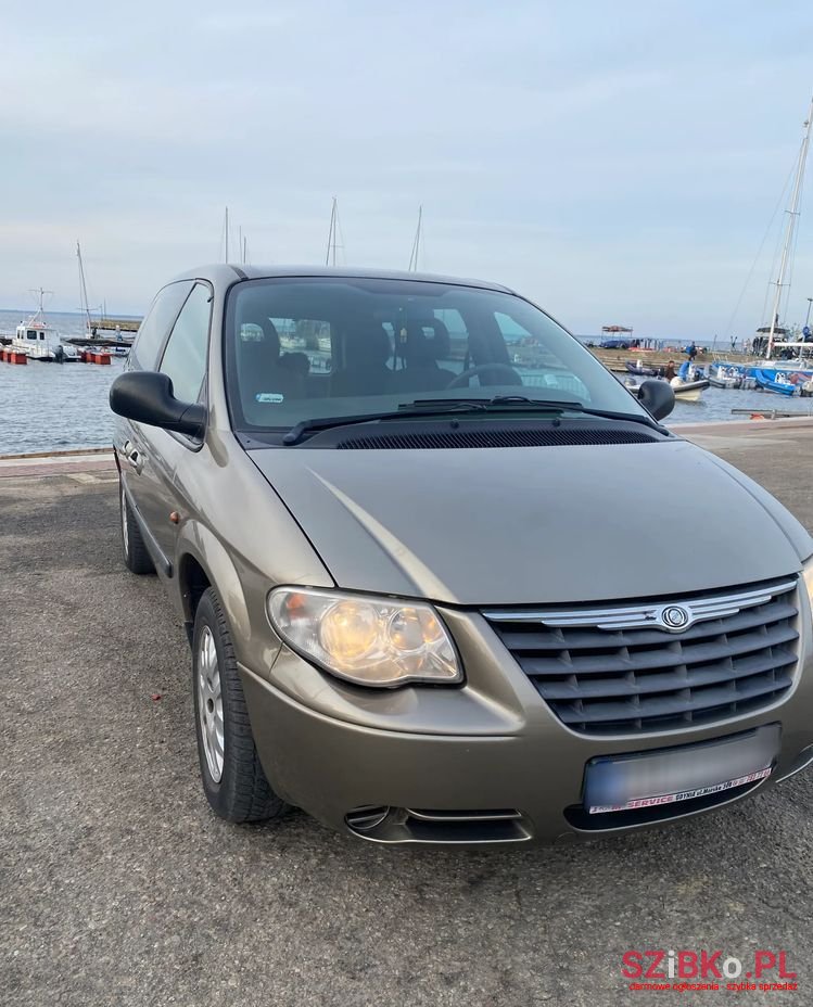 2004' Chrysler Voyager 2.4 Se photo #5