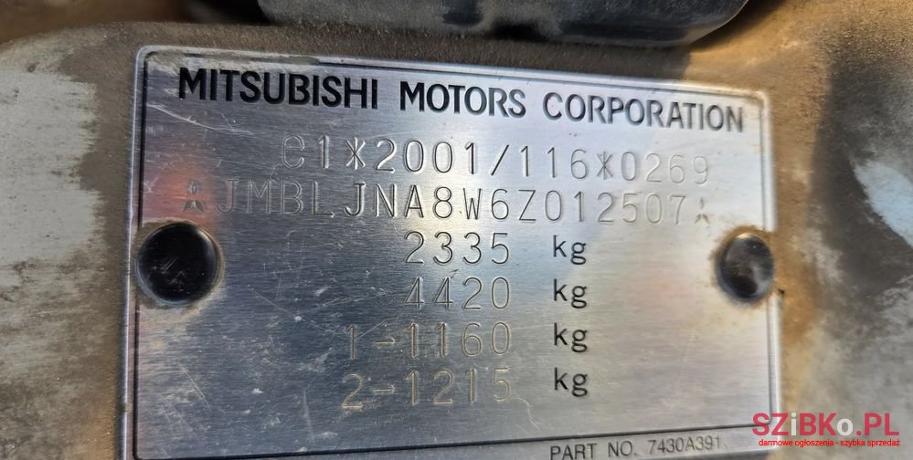 2006' Mitsubishi Grandis 2.0 Did Intense photo #6