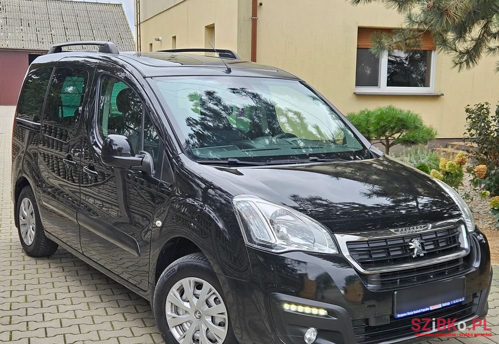 2016' Peugeot Partner photo #4