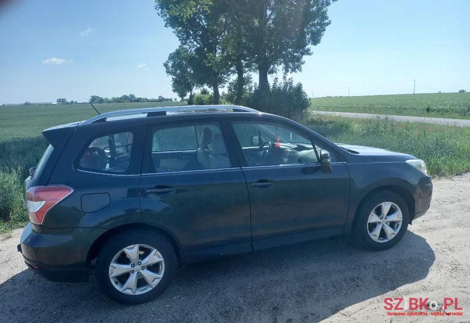 2014' Subaru Forester photo #4