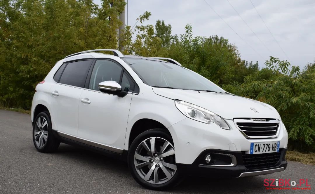 2013' Peugeot 2008 photo #1