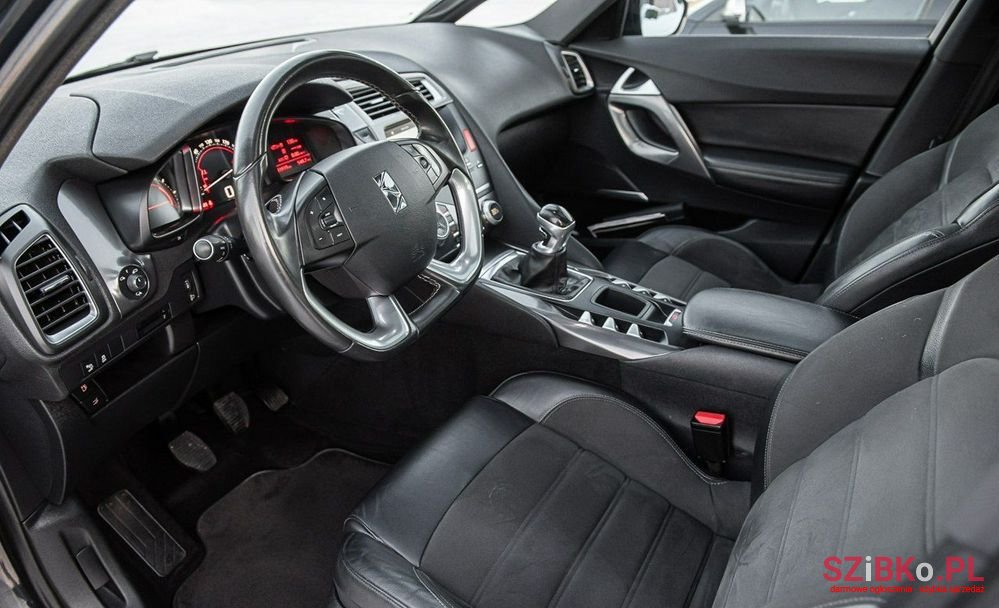 2017' DS Automobiles DS 5 photo #6