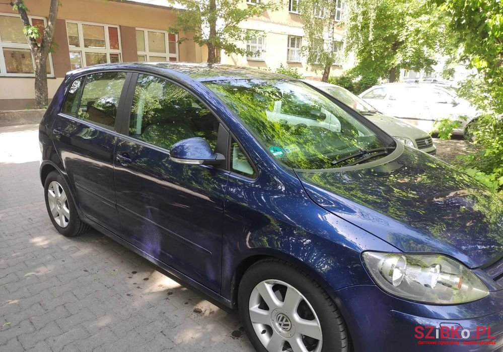 2005' Volkswagen Golf Plus photo #3