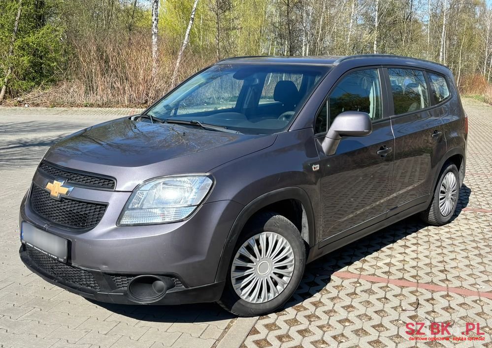 2011' Chevrolet Orlando 1.8 Ls photo #1