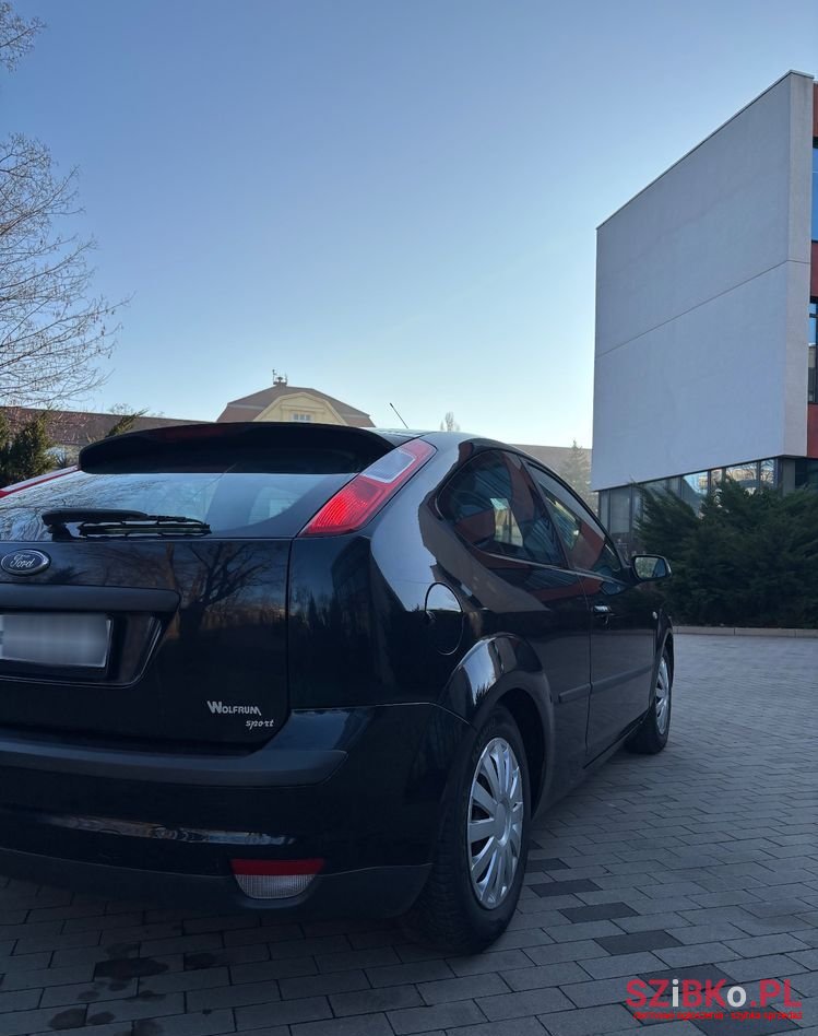 2005' Ford Focus 1.8 Trend photo #4