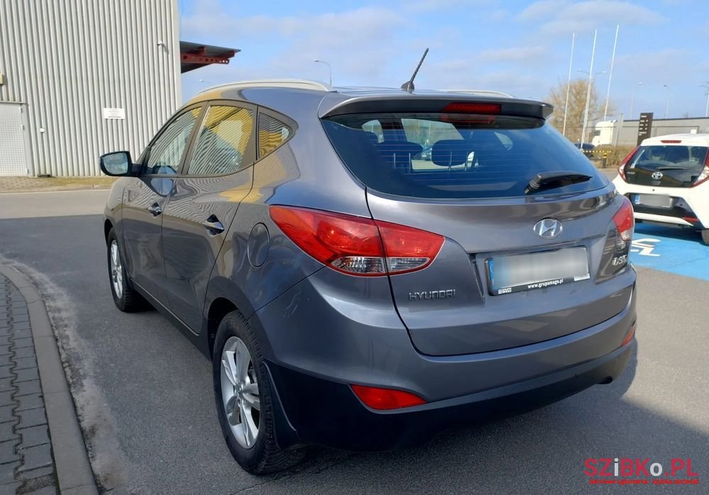 2011' Hyundai ix35 photo #3