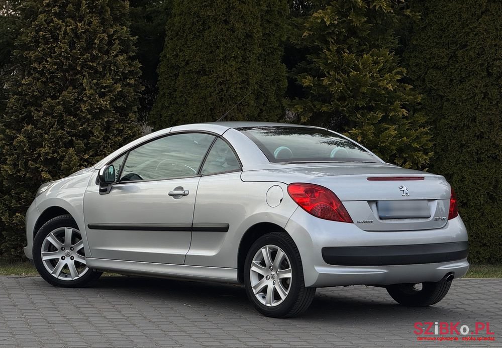2008' Peugeot 207 120 Vti Premium photo #4