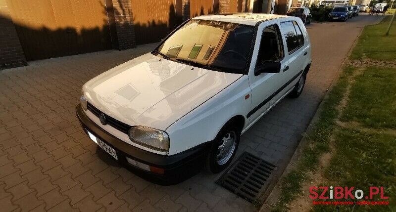 1993' Volkswagen Golf photo #2