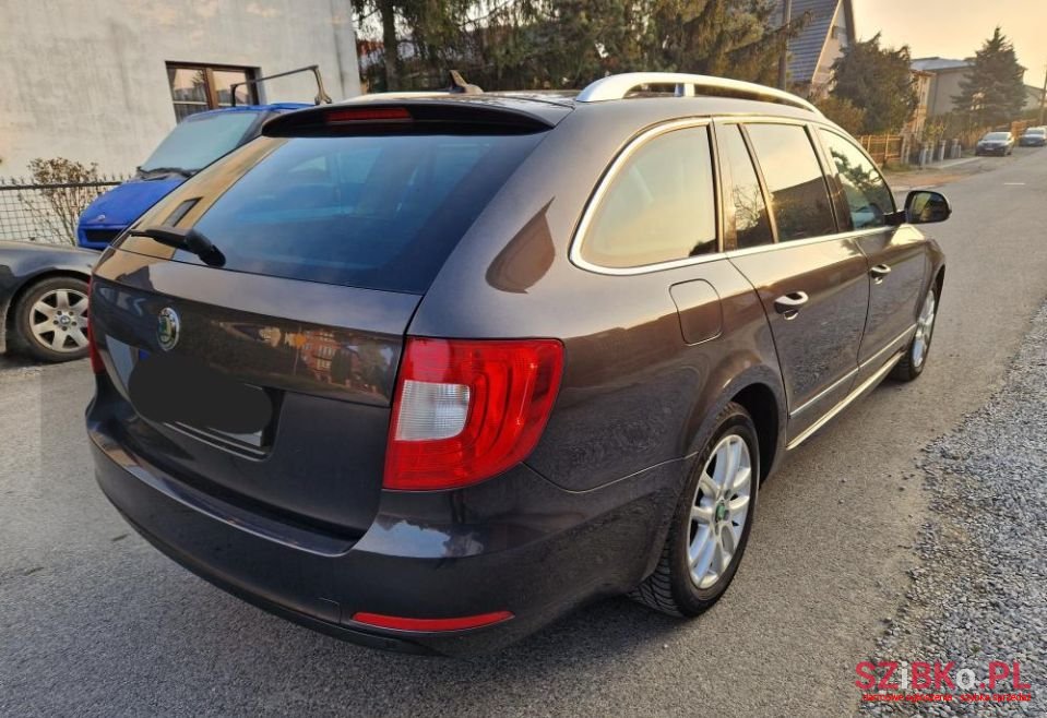 2010' Skoda Superb photo #4