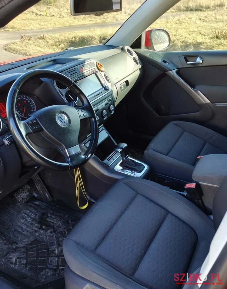 2008' Volkswagen Tiguan photo #6