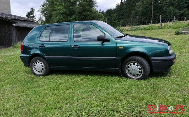 1996' Volkswagen Golf photo #1