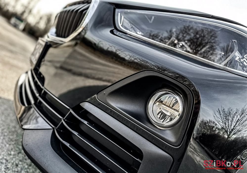 2019' BMW X2 Sdrive18D Advantage photo #4