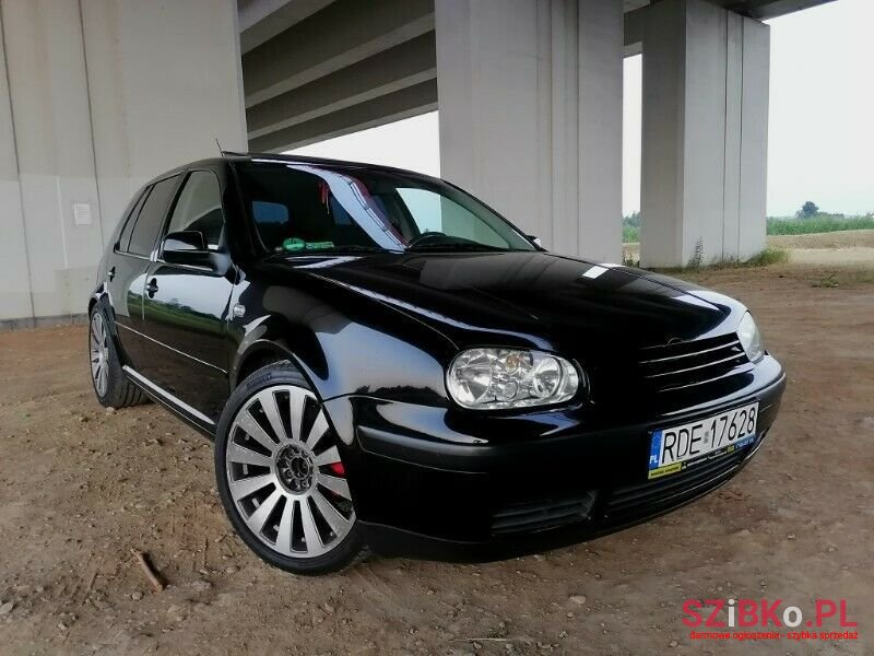 1999' Volkswagen Golf photo #2