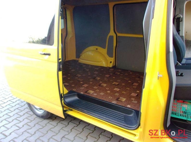 2005' Volkswagen TRANSPORTER T5 photo #3