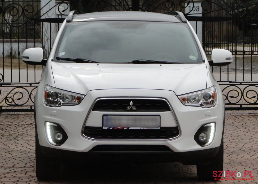 2016' Mitsubishi ASX photo #5