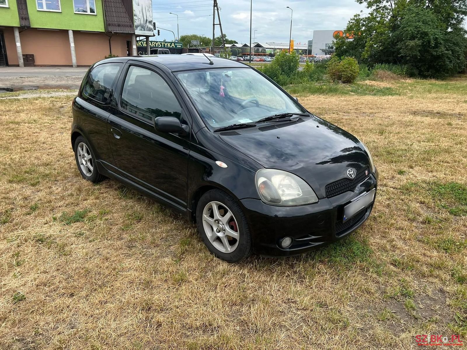 2002' Toyota Yaris photo #2