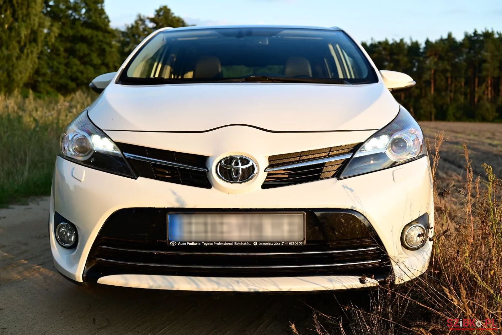 2013' Toyota Verso photo #2