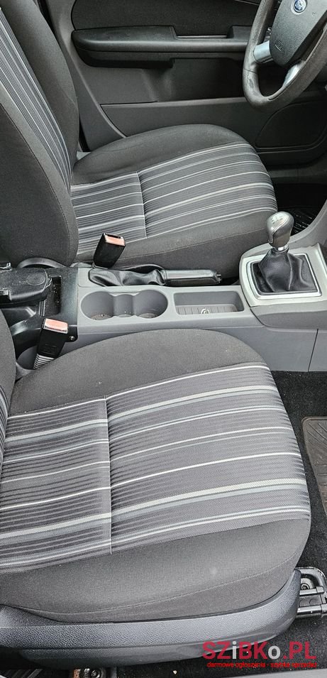 2008' Ford Focus photo #5