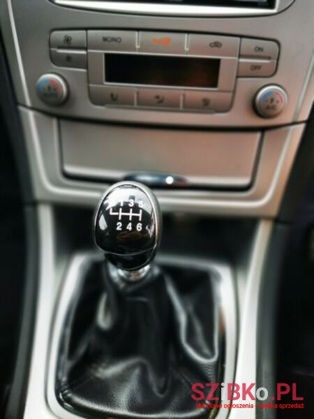 2010' Ford Mondeo photo #2