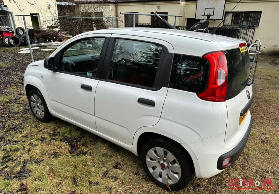 2012' Fiat Panda photo #4