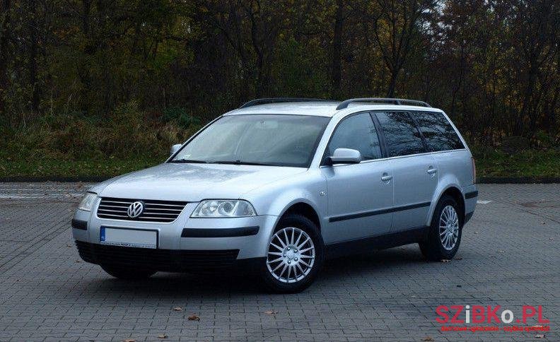 2003' Volkswagen Passat photo #1