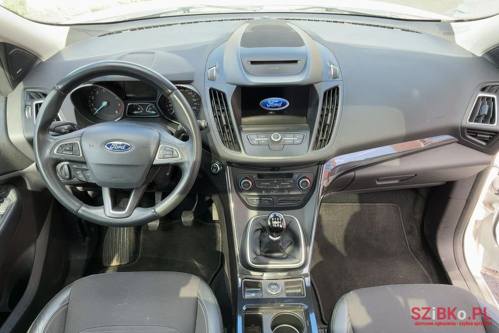 2020' Ford Kuga photo #6