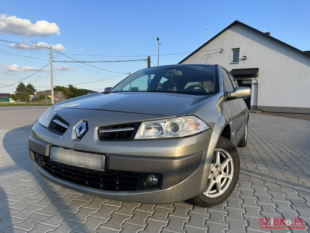 2007' Renault Megane photo #1