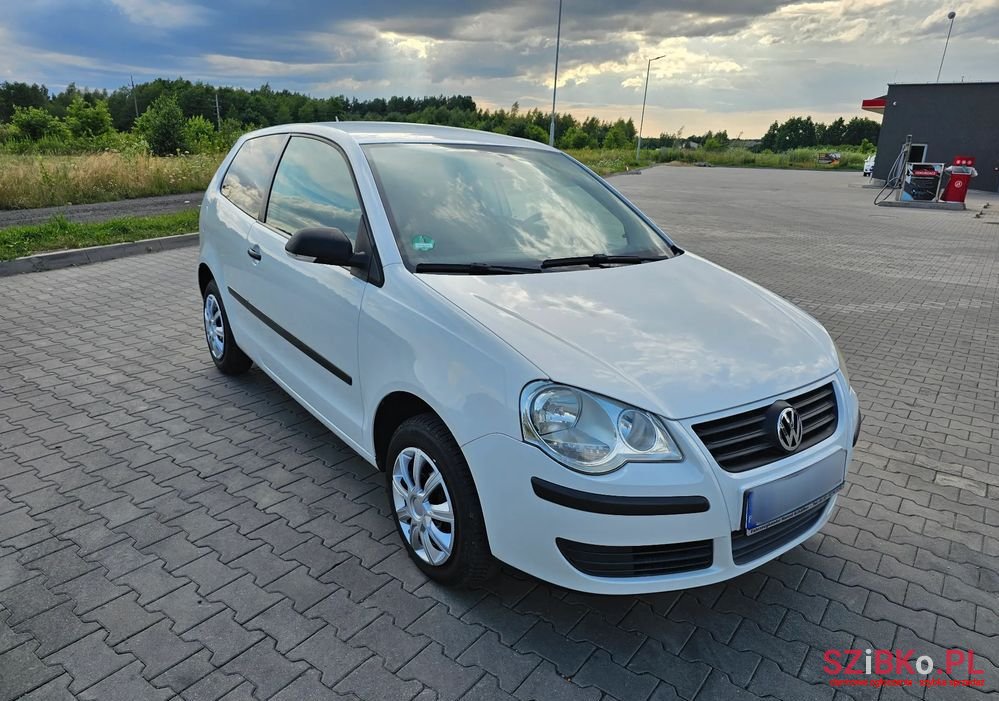 2009' Volkswagen Polo photo #1