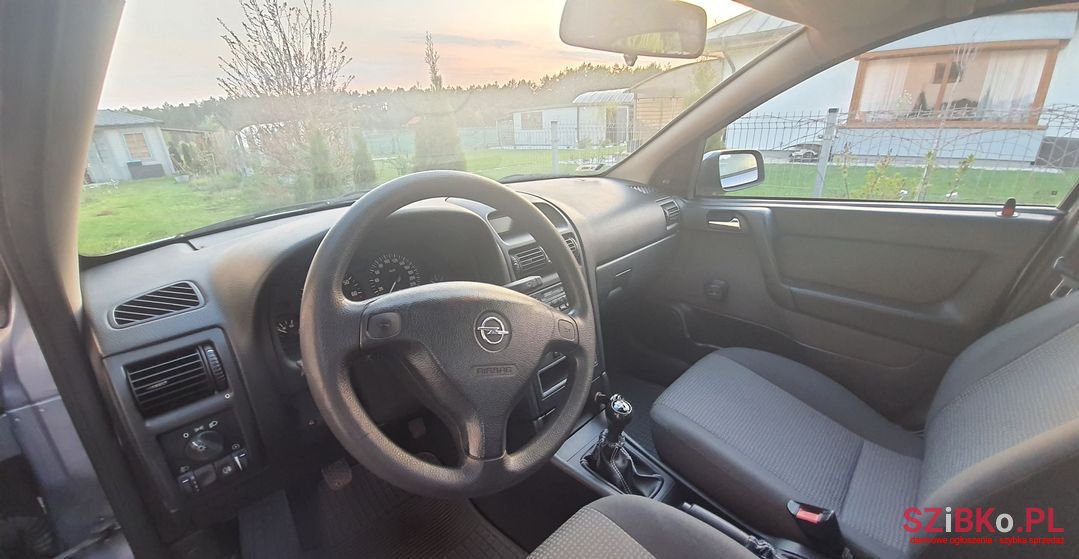 2004' Opel Astra photo #2