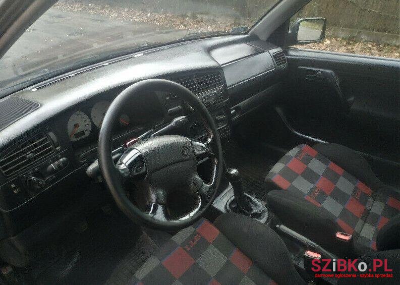 1997' Volkswagen Golf photo #1