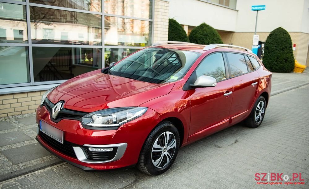 2014' Renault Megane photo #2