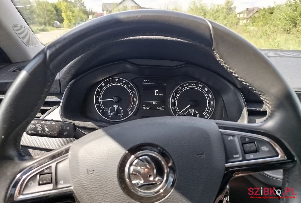 2020' Skoda Scala 1.6 Tdi Scr Ambition photo #2