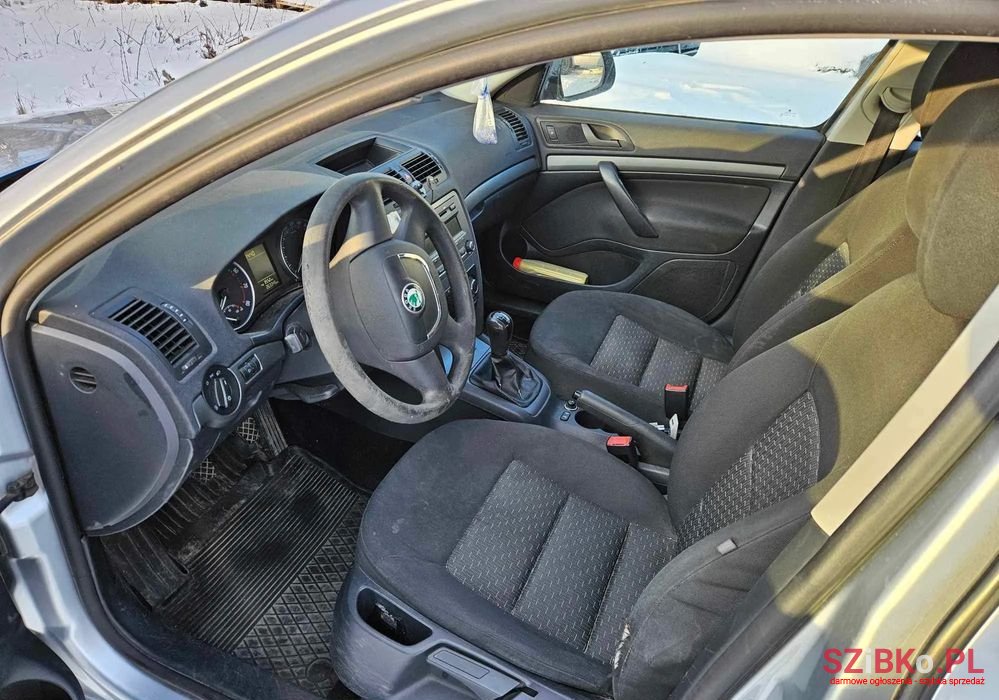 2009' Skoda Octavia photo #1