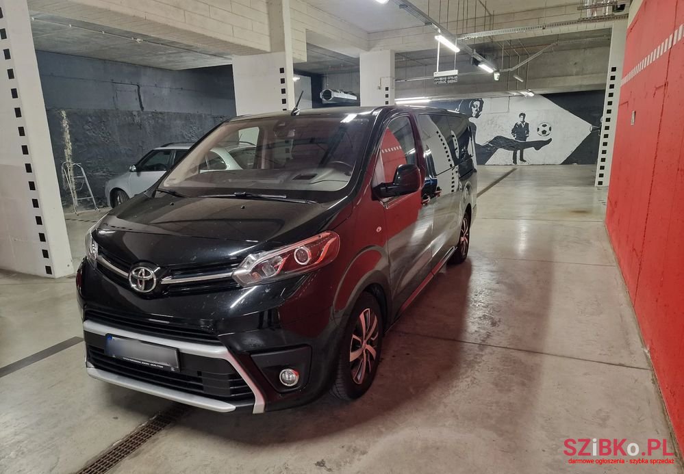 2021' Toyota ProAce Verso 2.0 D4-D Long Vip photo #5