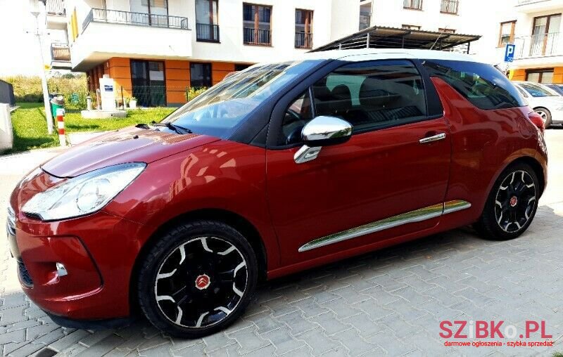 2011' Citroen DS3 photo #3