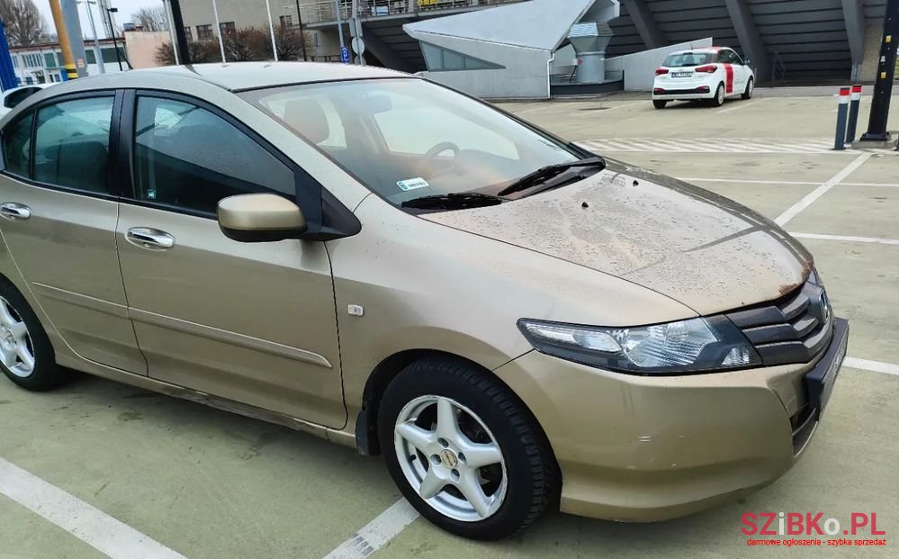 2010' Honda City photo #1