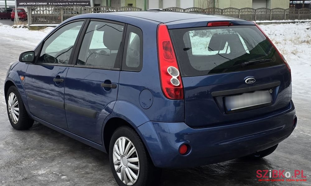 2008' Ford Fiesta photo #5