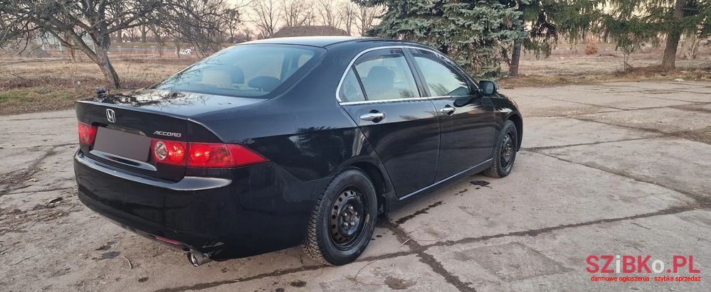 2004' Honda Accord 2.0 Comfort photo #2