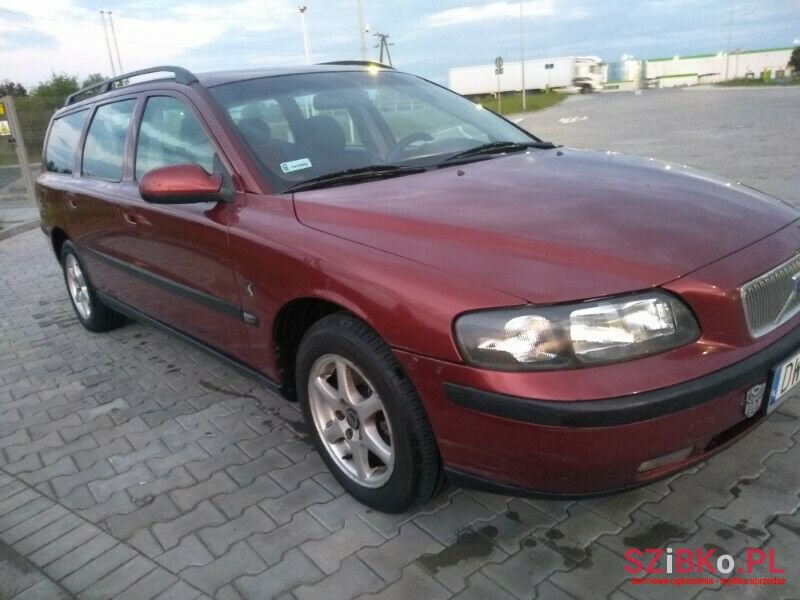 2000' Volvo V70 photo #4