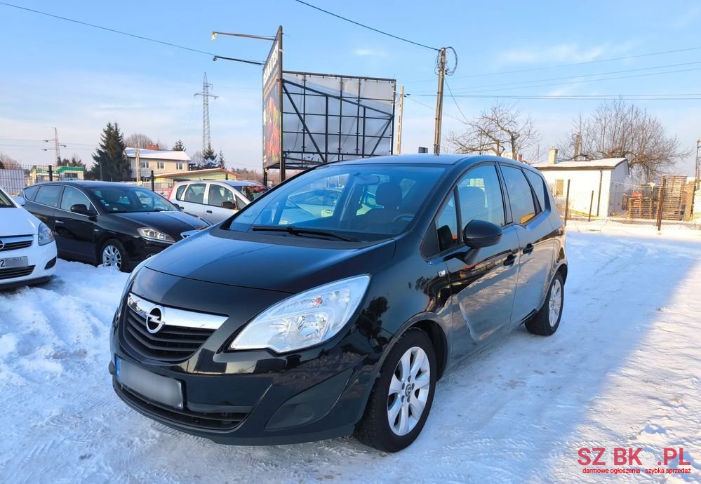 2011' Opel Meriva photo #1