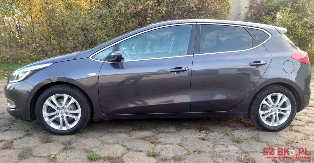 2014' Kia Ceed photo #2